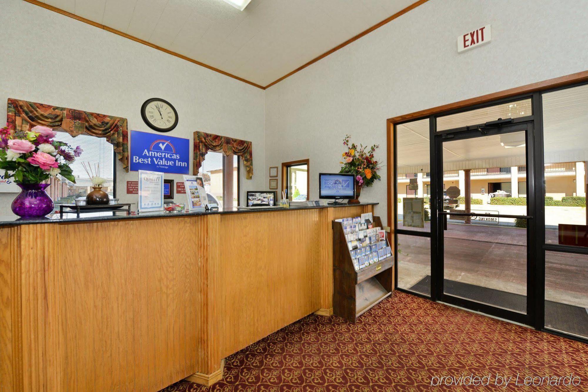 Americas Best Value Inn - Brookhaven Buitenkant foto