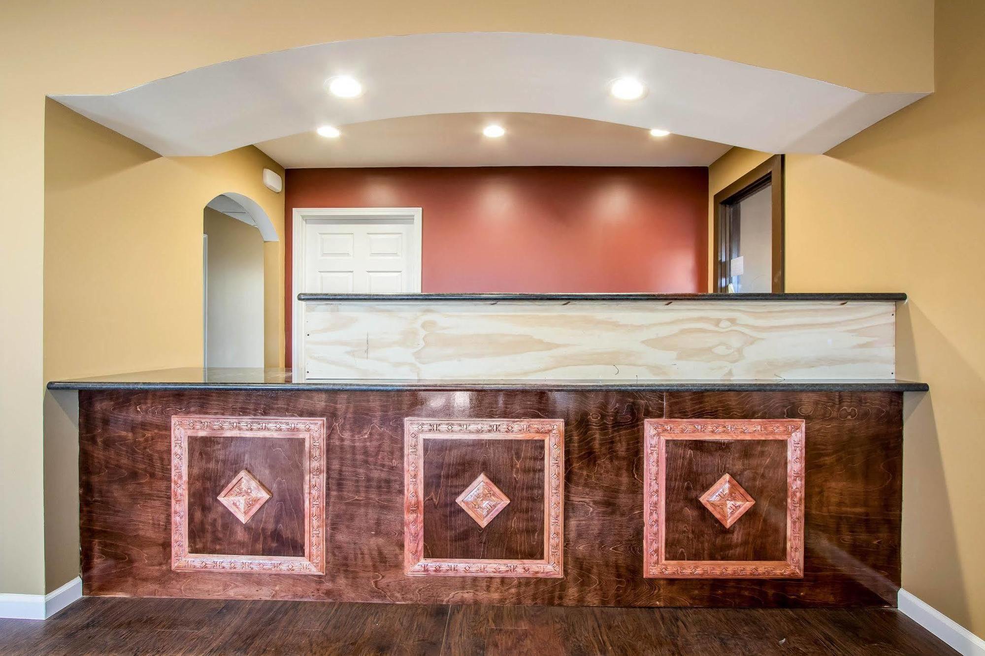Americas Best Value Inn - Brookhaven Buitenkant foto